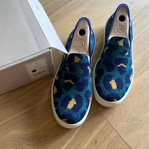 Brand New Blue Spot Rothys